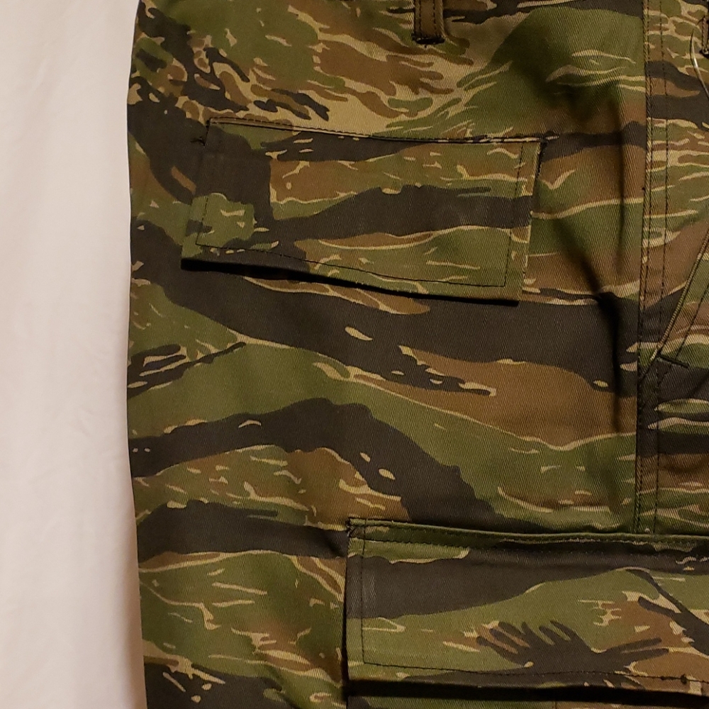 Men's Military Tiger Stripe Shorts - Picture 6 of 8